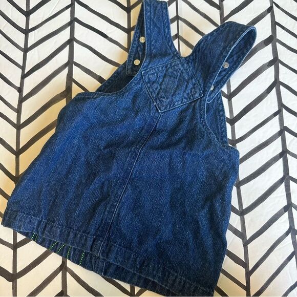 John Deere Size 3-6 Months Baby Girls Logo Overall Dress with Floral Embroidery - Picture 2 of 3